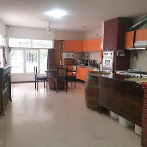 https://fourdoor.hotelsmendoza.com