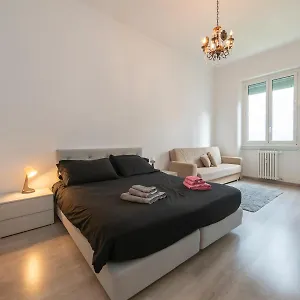 Apartamento Italstay - Centrale-garibaldi - Pet Friendly, Milán